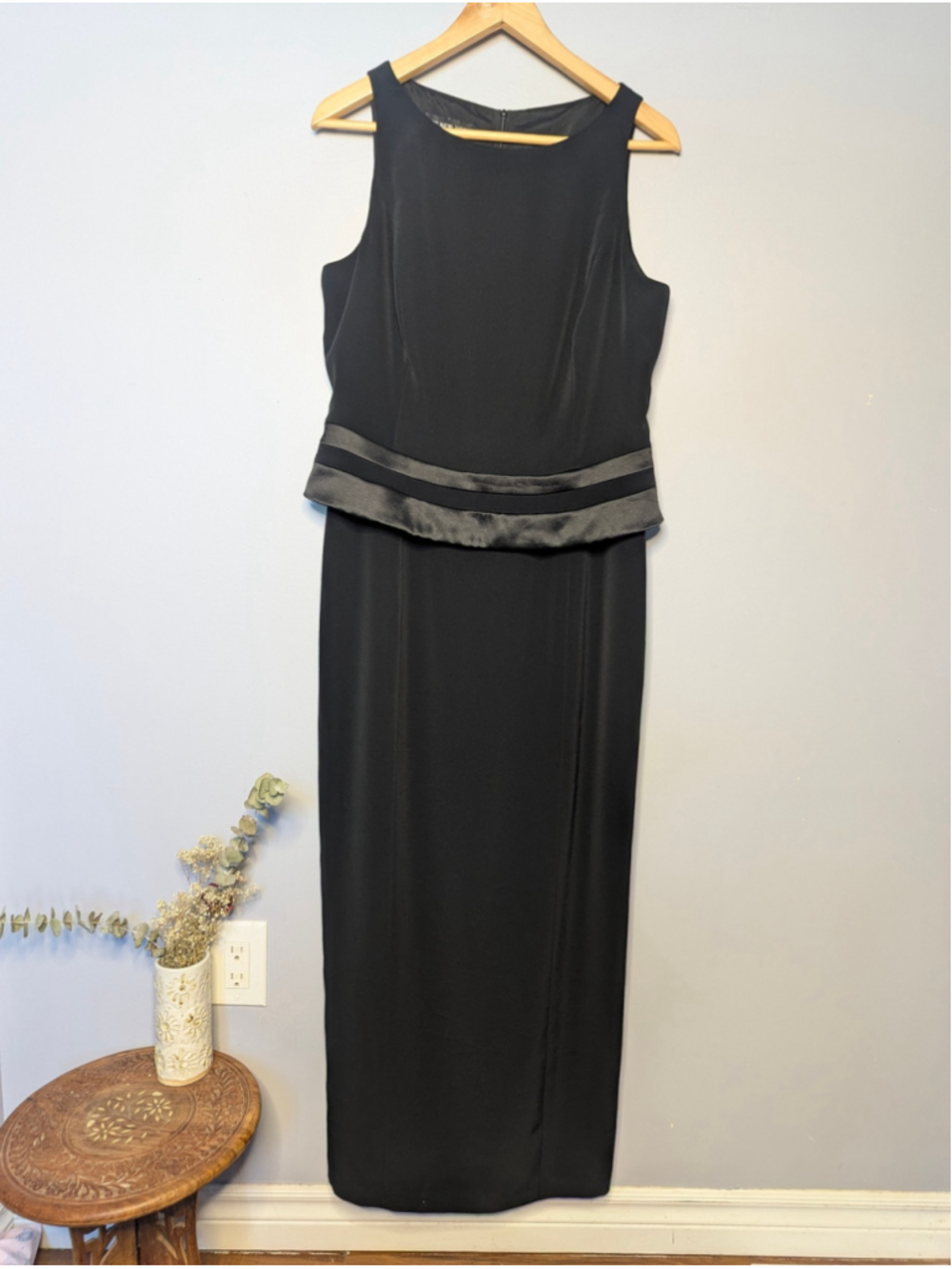 Vintage Jones New York Evening Black Column Maxi Gown Peplum Waist Sz 12